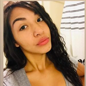 Meet your Posher, Cristina